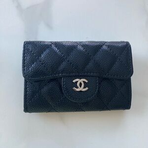 Quilted Black Caviar Small Wallet with Silver CC